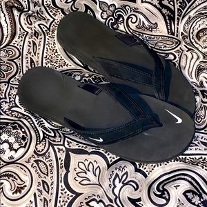 Nike flip flop